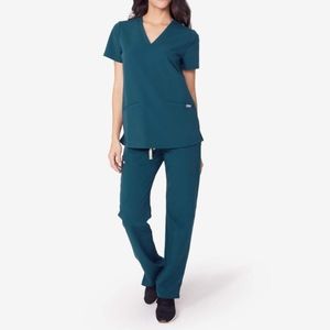 FIGS Kade Cargo Scrub Pants (BLACK)
